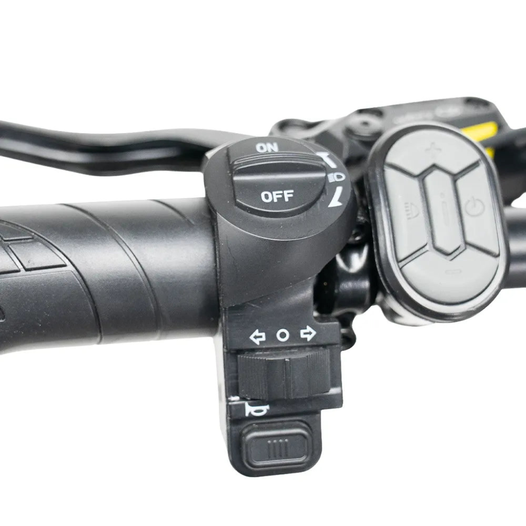 OUXI V8 Max - Zwart (dubbele accu, incl. achterzitje & alarm)OUXI V8 Max - Zwart (dubbele accu, incl. achterzitje & alarm)