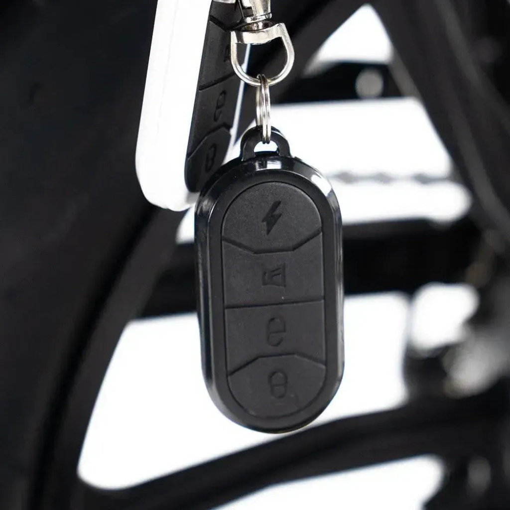 OUXI V8 - Zwart (incl. voetsteuntjes, achterzitje & alarm)