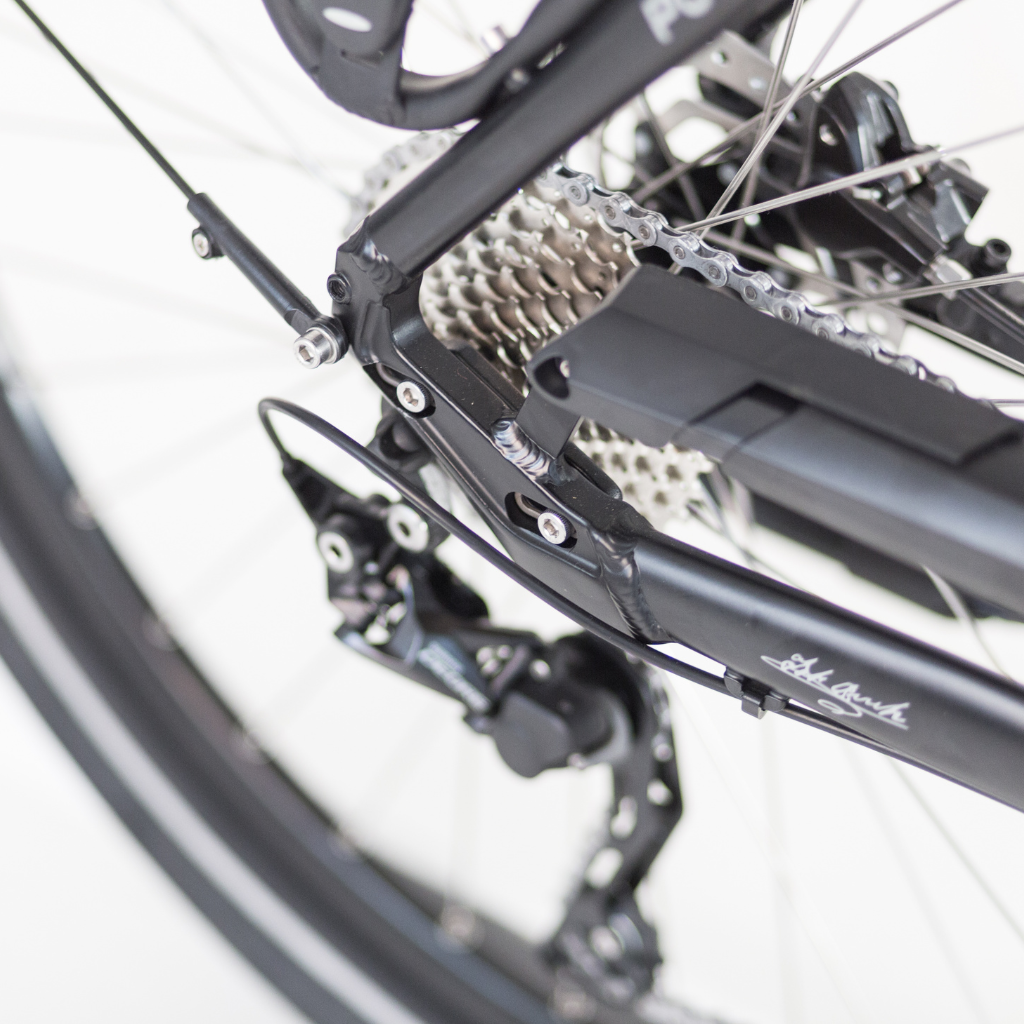 PUCH E-Saphir SUV D10 | Matt Black